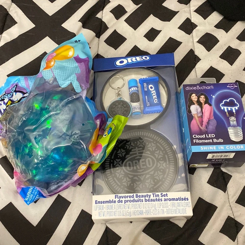 Bundle of Fun NWT 🤩 - Picture 1 of 4
